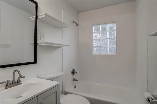 $249,999 | 518 North 82nd Street, Kansas City, KS 66112