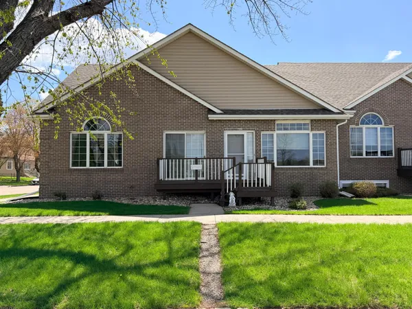 $369,000 | 726 3rd Avenue, Worthington, MN 56187