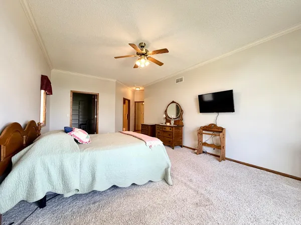 $369,000 | 726 3rd Avenue, Worthington, MN 56187