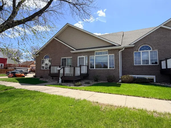 $369,000 | 726 3rd Avenue, Worthington, MN 56187