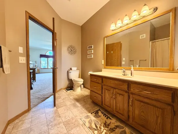 $369,000 | 726 3rd Avenue, Worthington, MN 56187