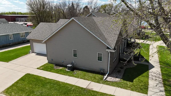 $369,000 | 726 3rd Avenue, Worthington, MN 56187