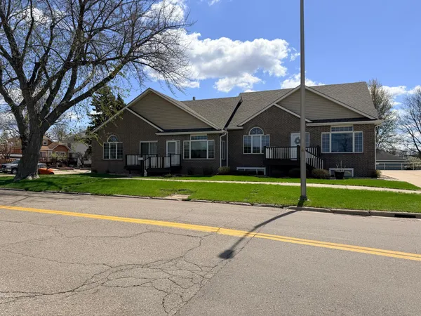 $369,000 | 726 3rd Avenue, Worthington, MN 56187