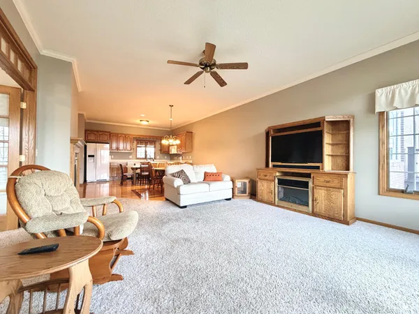 $369,000 | 726 3rd Avenue, Worthington, MN 56187