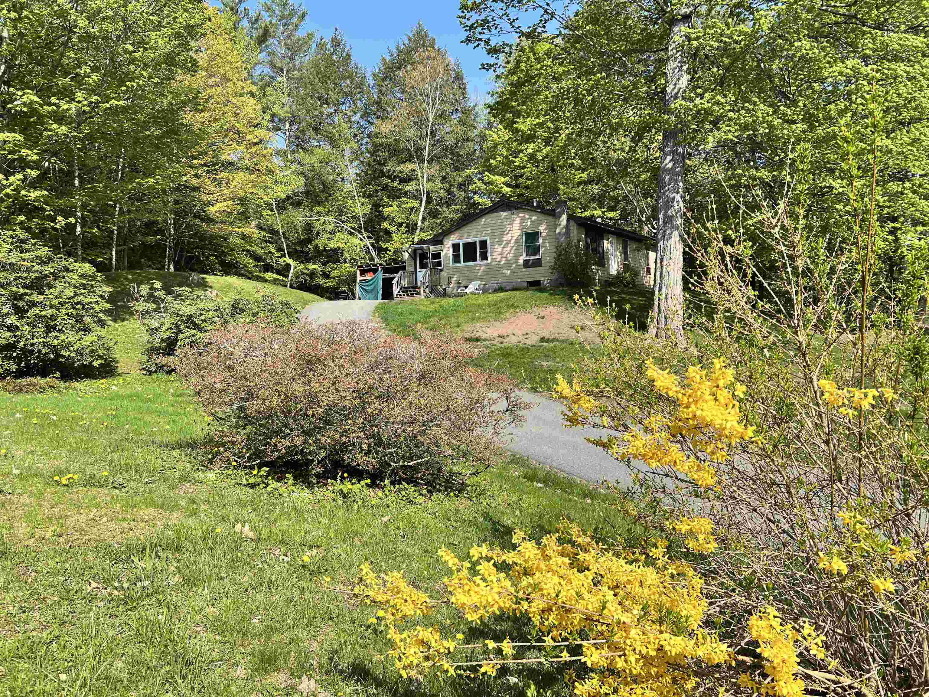 239 Quechee Road Hartland, VT 05048 - Photo 2 of 40