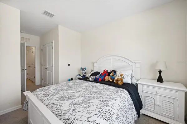$2,750 | 8924 Milestone Drive, Sarasota, FL 34238