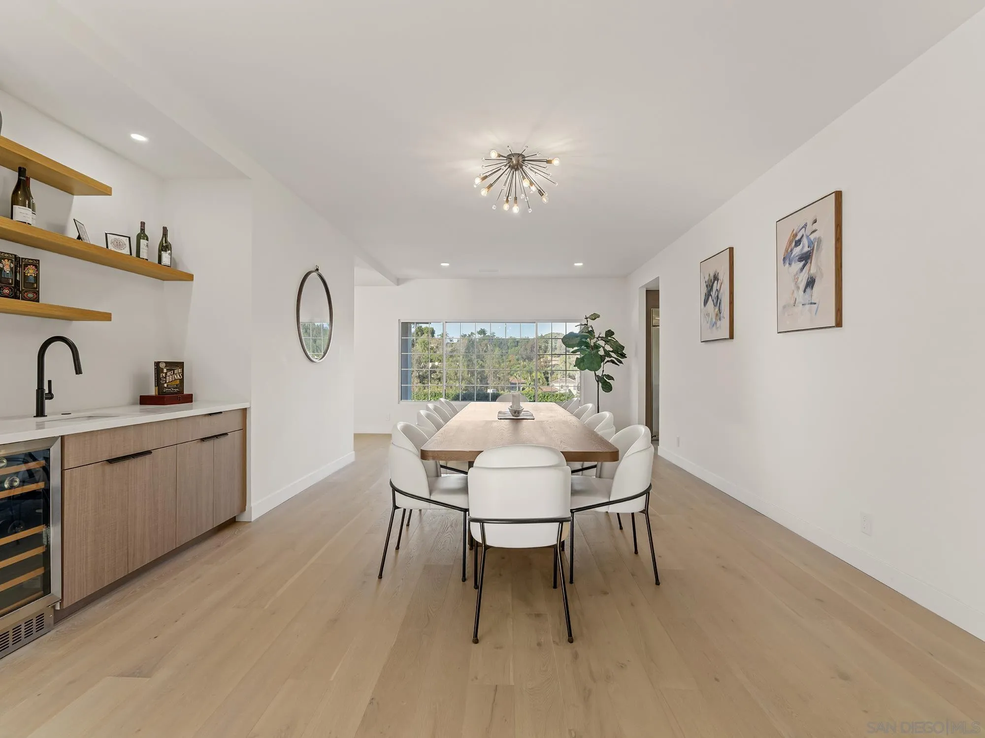 17515 Circa Oriente Rancho Santa Fe, CA 92067 - Photo 9 of 34 Dining Room