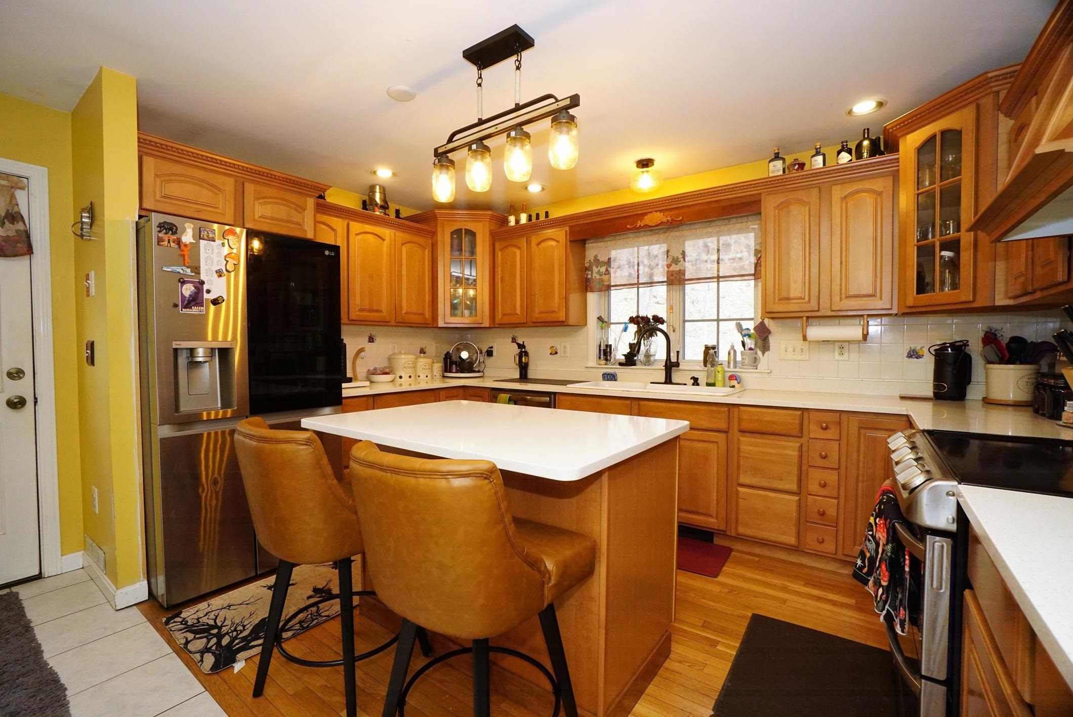 27 Maple Street Milford, NH 03055 - Photo 13 of 47 Gallery Image 13