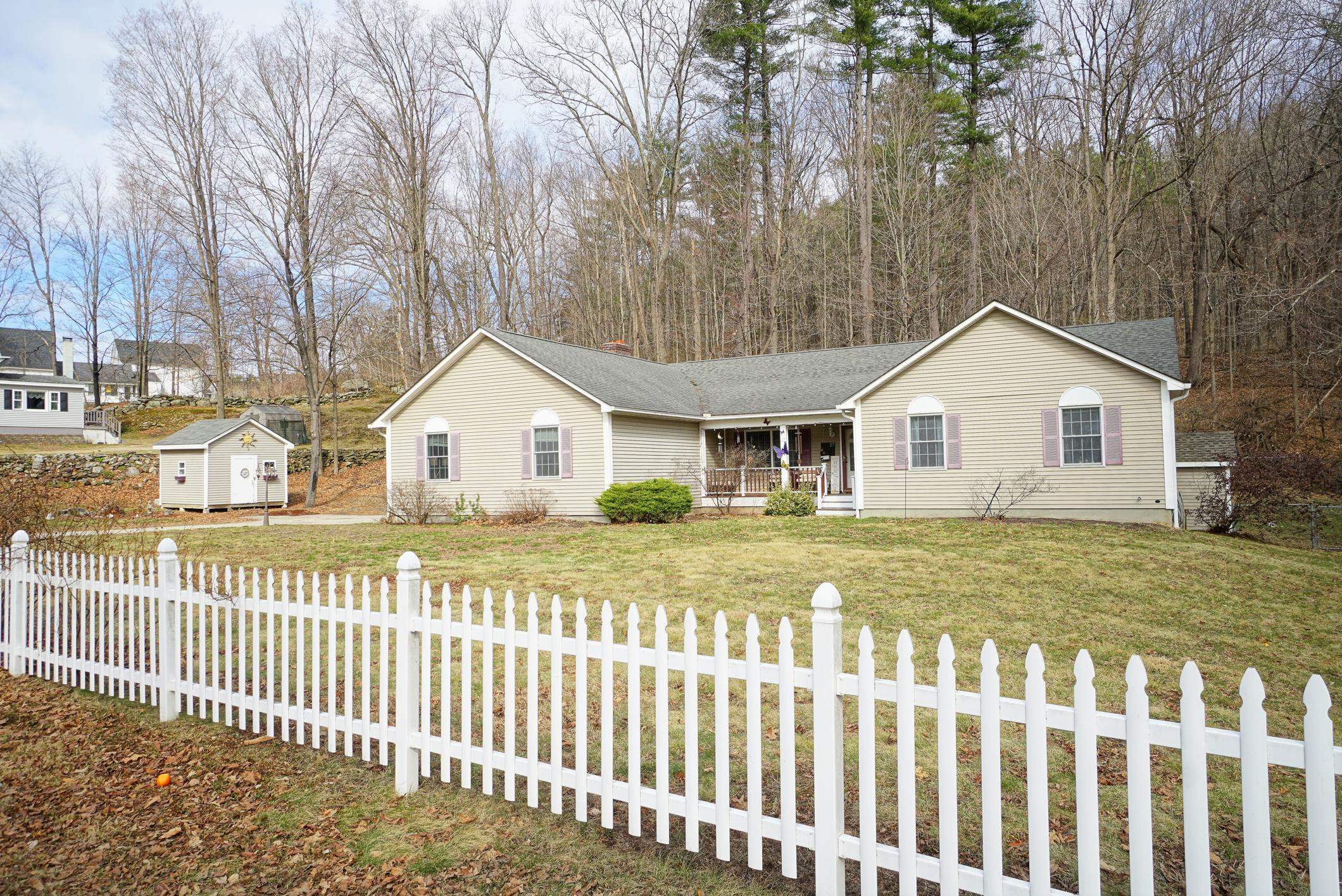 27 Maple Street Milford, NH 03055 - Photo 3 of 47 Gallery Image 3