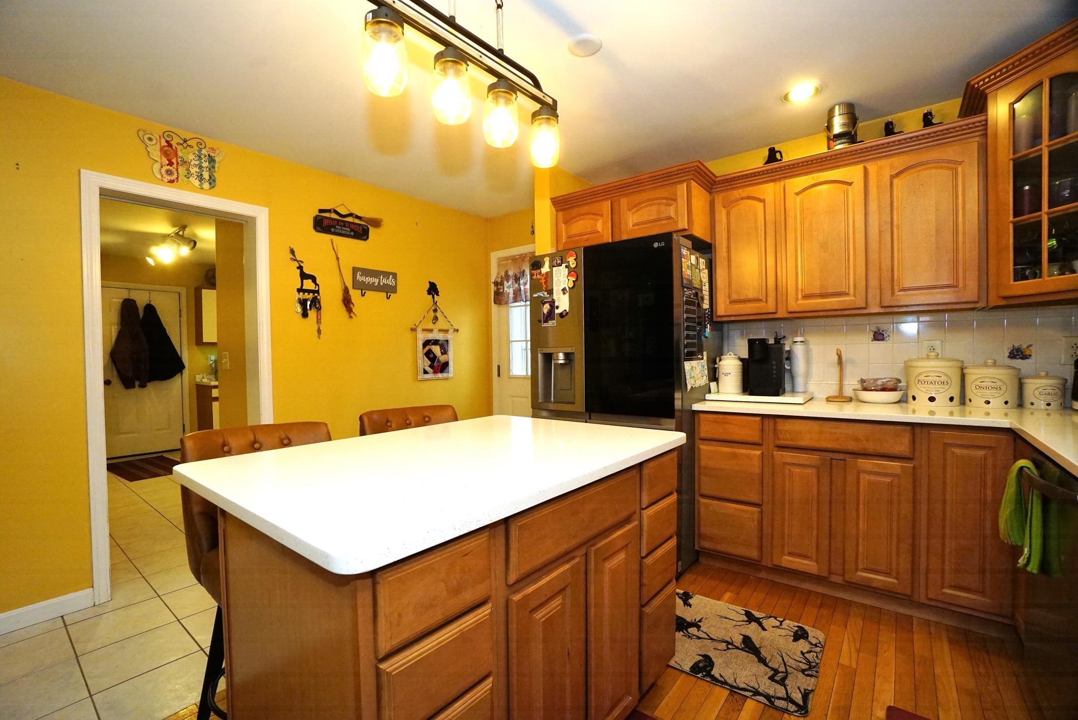 27 Maple Street Milford, NH 03055 - Photo 9 of 47 Gallery Image 9