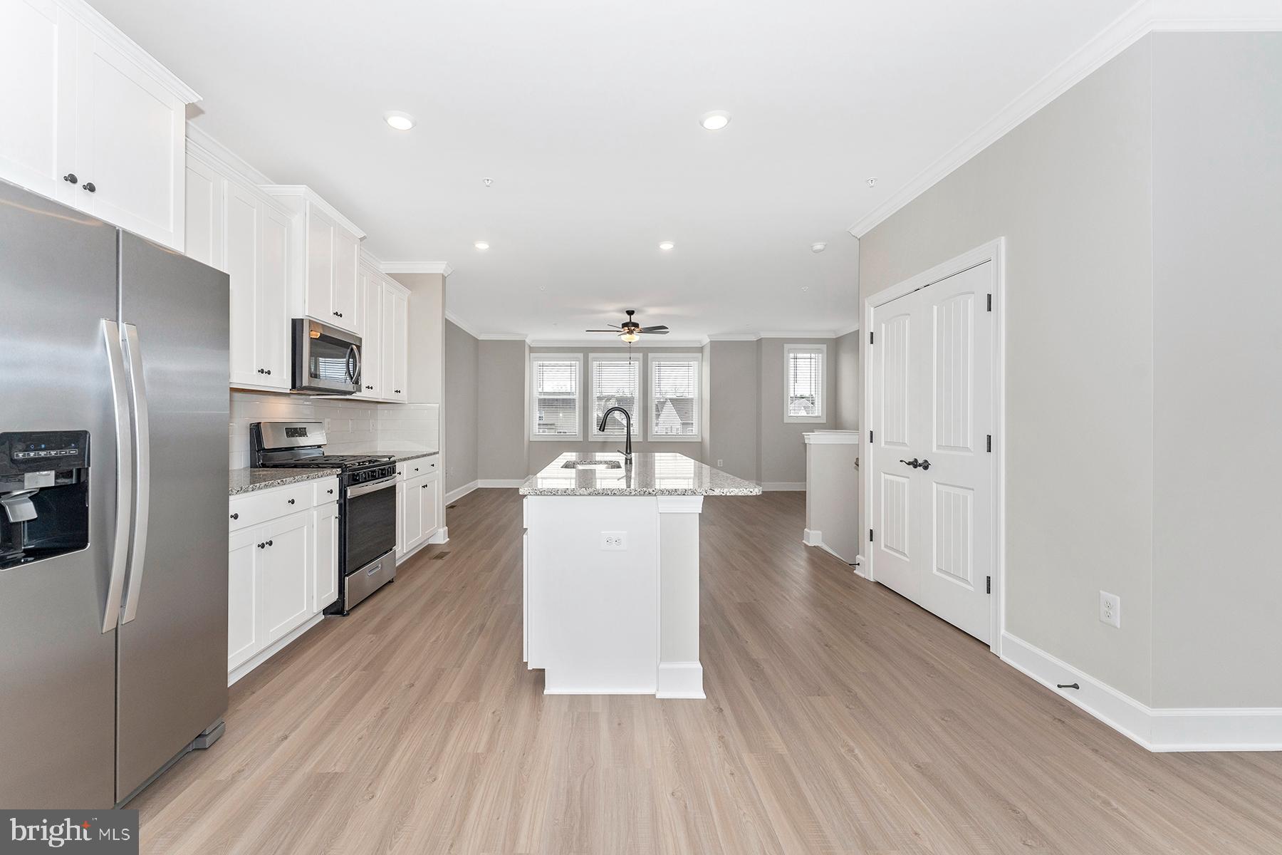513 Iverson Road Waynesboro, PA 17268 - Photo 10 of 25 Kitchen