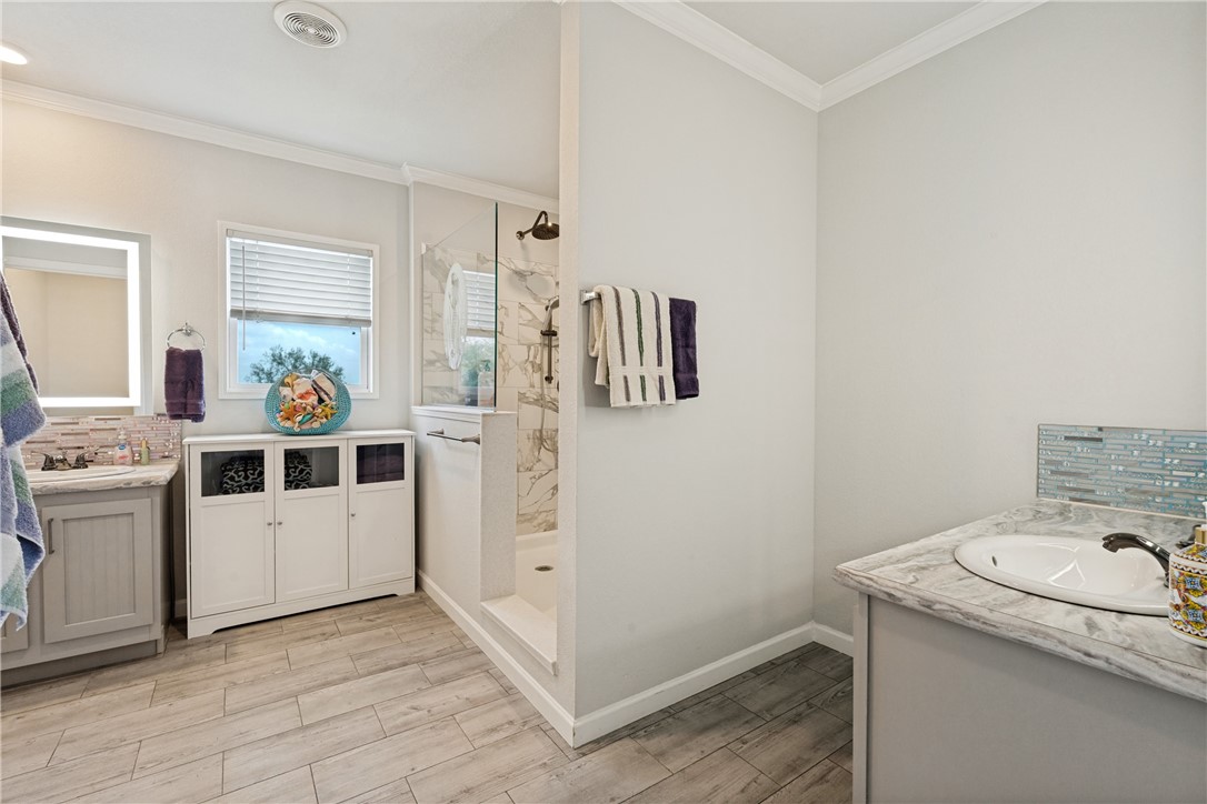 115 Horseshoe Drive Mathis, TX 78368 - Photo 10 of 25 Gallery Image 10