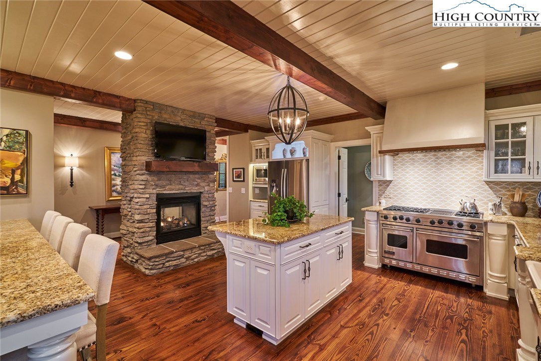 333 Newbiggin Boone, NC 28607 - Photo 8 of 35 Gallery Image 8