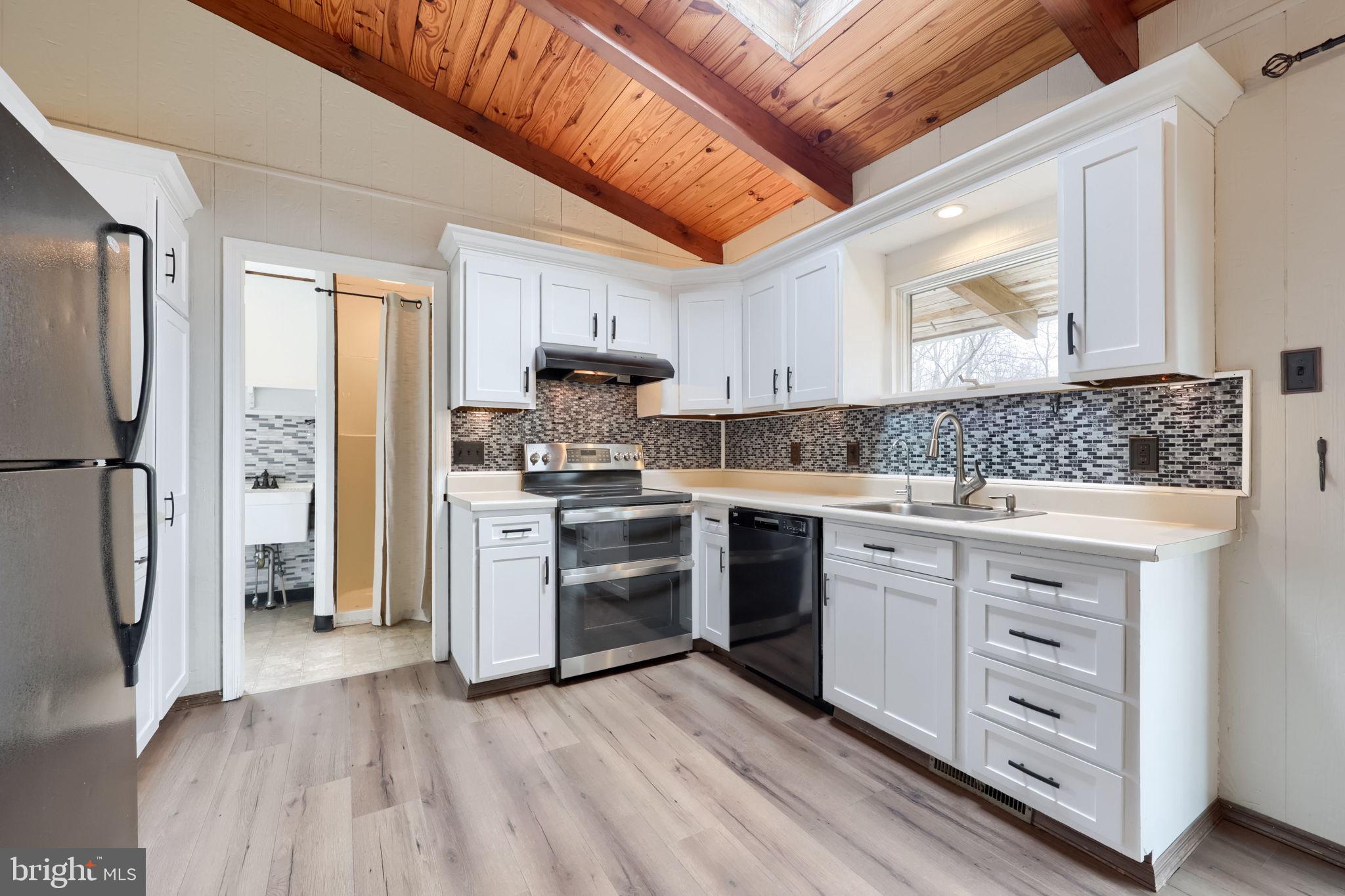 509 Bunker Hill Road Strasburg, PA 17579 - Photo 3 of 33