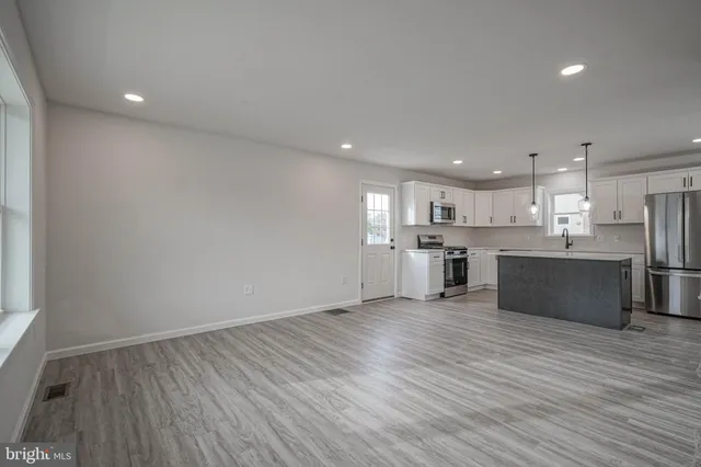 $400,000 | 5 Myrtle Avenue, Gloucester City, NJ 08030