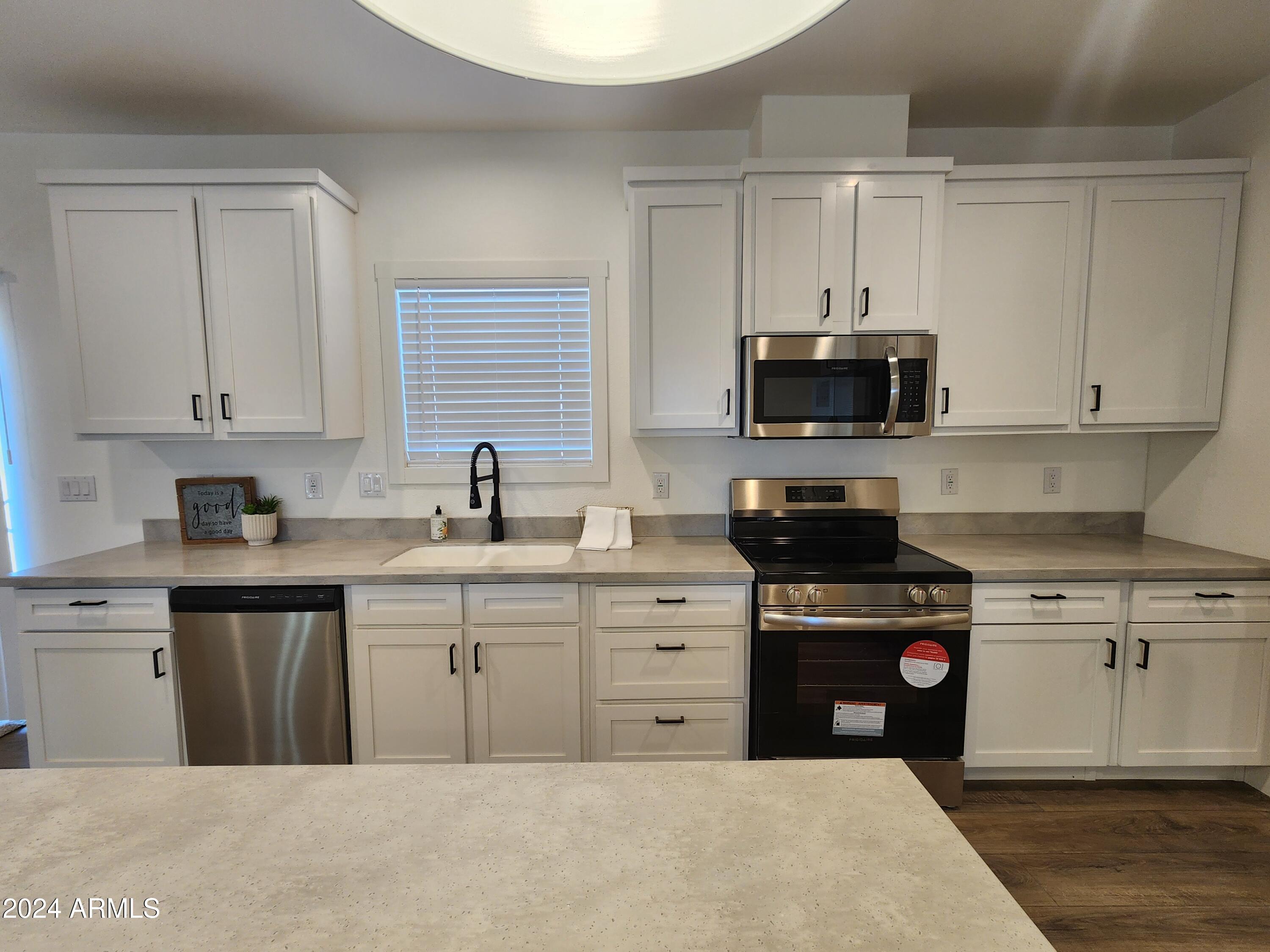 301 North Brower Road Maricopa, AZ 85139 - Photo 9 of 41 20241107_152207