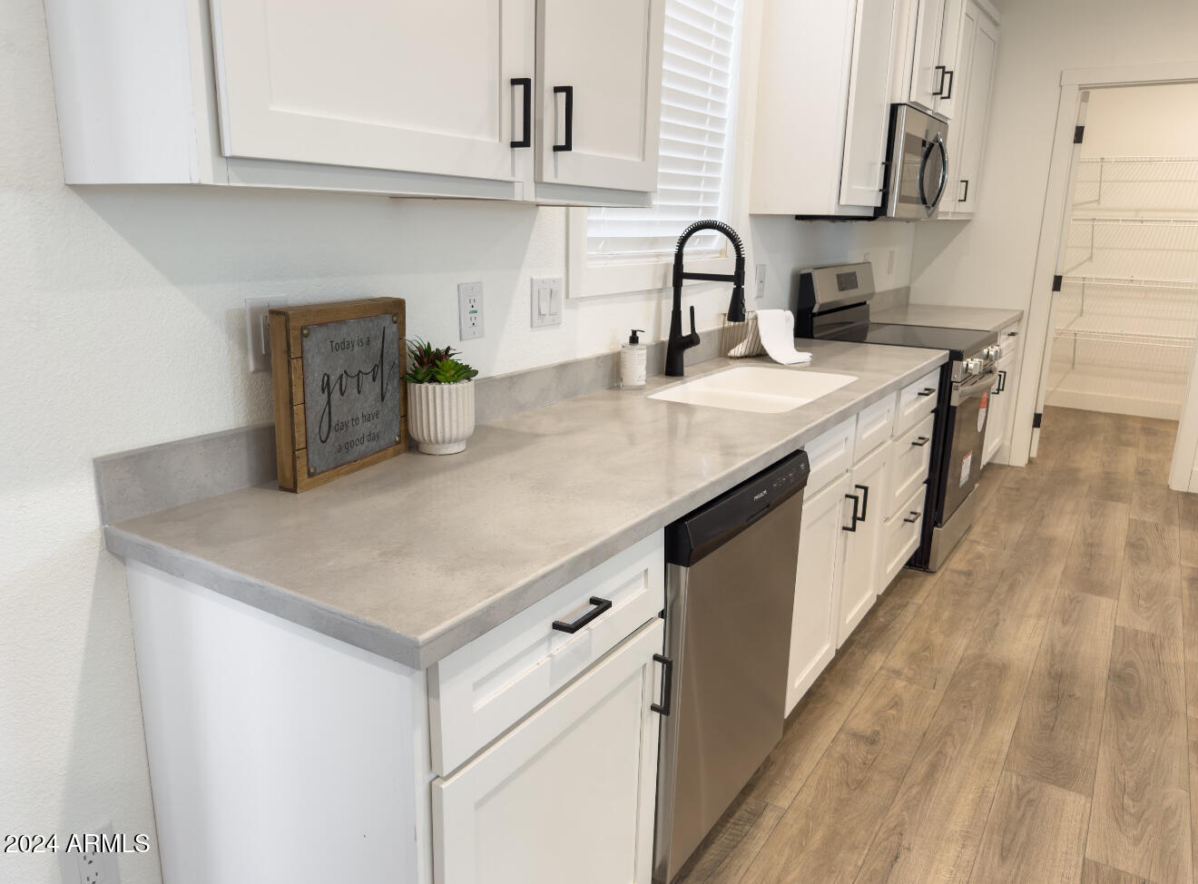 301 North Brower Road Maricopa, AZ 85139 - Photo 10 of 41 Kitchen