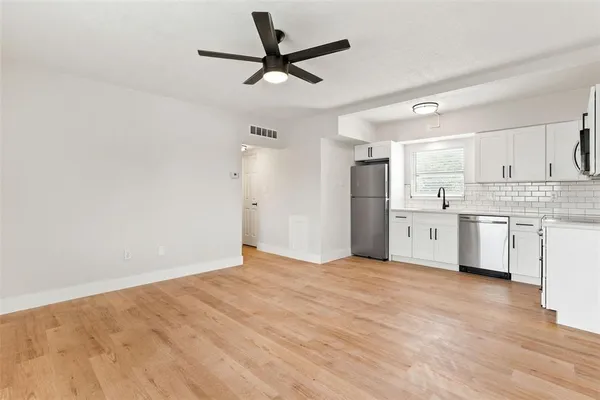 $1,425 | 300 South Nimbus Avenue, Unit 9, Clearwater, FL 33765