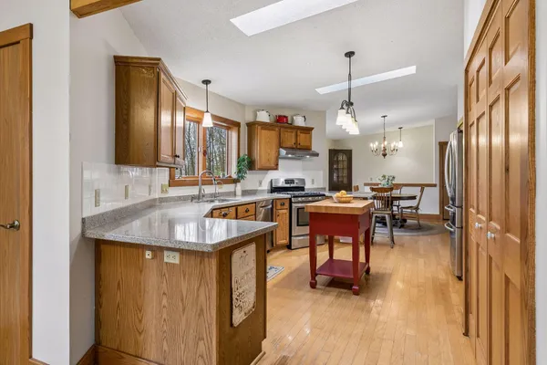 $759,900 | 32115 Canada Avenue, Northfield, MN 55057