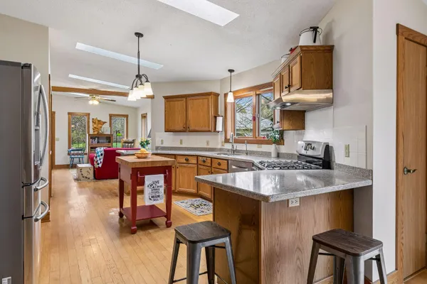 $759,900 | 32115 Canada Avenue, Northfield, MN 55057