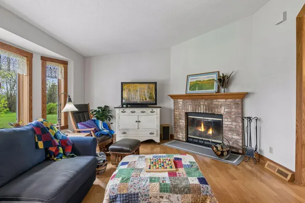 $759,900 | 32115 Canada Avenue, Northfield, MN 55057