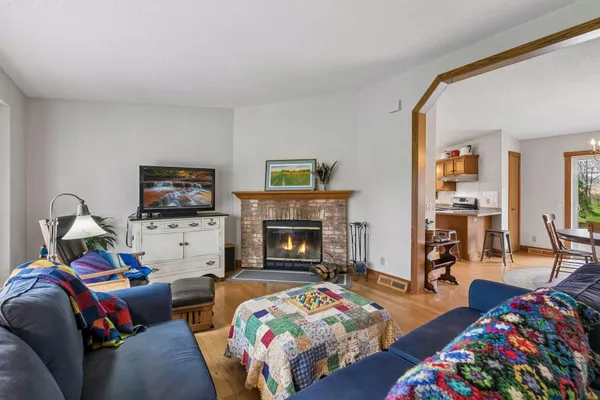 $759,900 | 32115 Canada Avenue, Northfield, MN 55057
