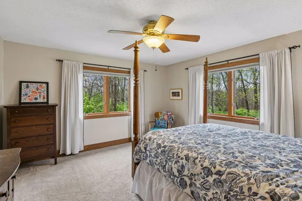 $759,900 | 32115 Canada Avenue, Northfield, MN 55057