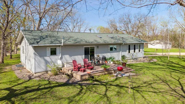 $759,900 | 32115 Canada Avenue, Northfield, MN 55057