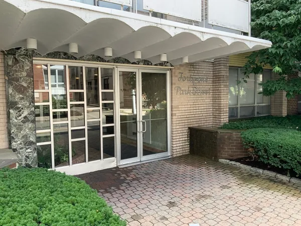 $2,350 | 41 Park Street, Unit 101, Brookline, MA 02446