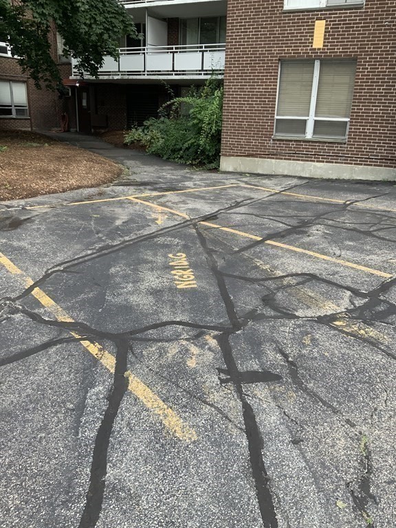 41 Park Street, Unit 101 Brookline, MA 02446 - Photo 7 of 9