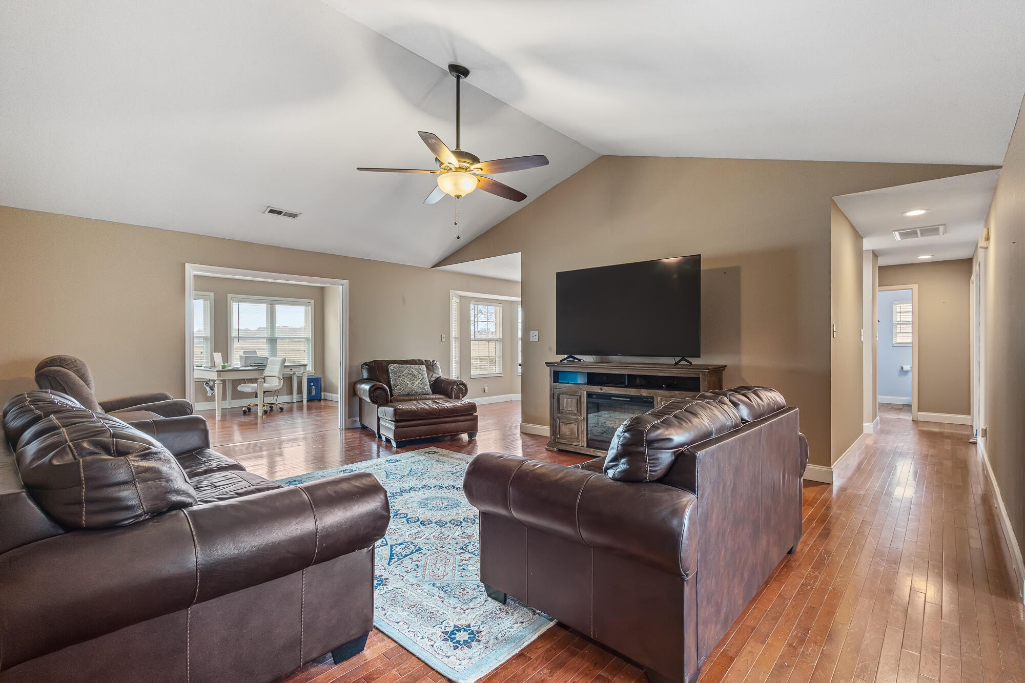 5545 J Riley W Drive Greenback, TN 37742 - Photo 7 of 37