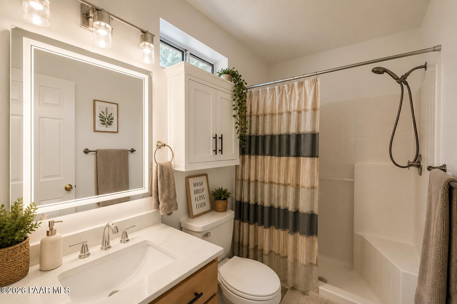 750 West Iris Road Paulden, AZ 86334 - Photo 21 of 36 Virtually staged primary bath