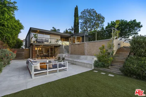 $3,750,000 | 3851 Beverly Ridge Drive, Sherman Oaks, CA 91423