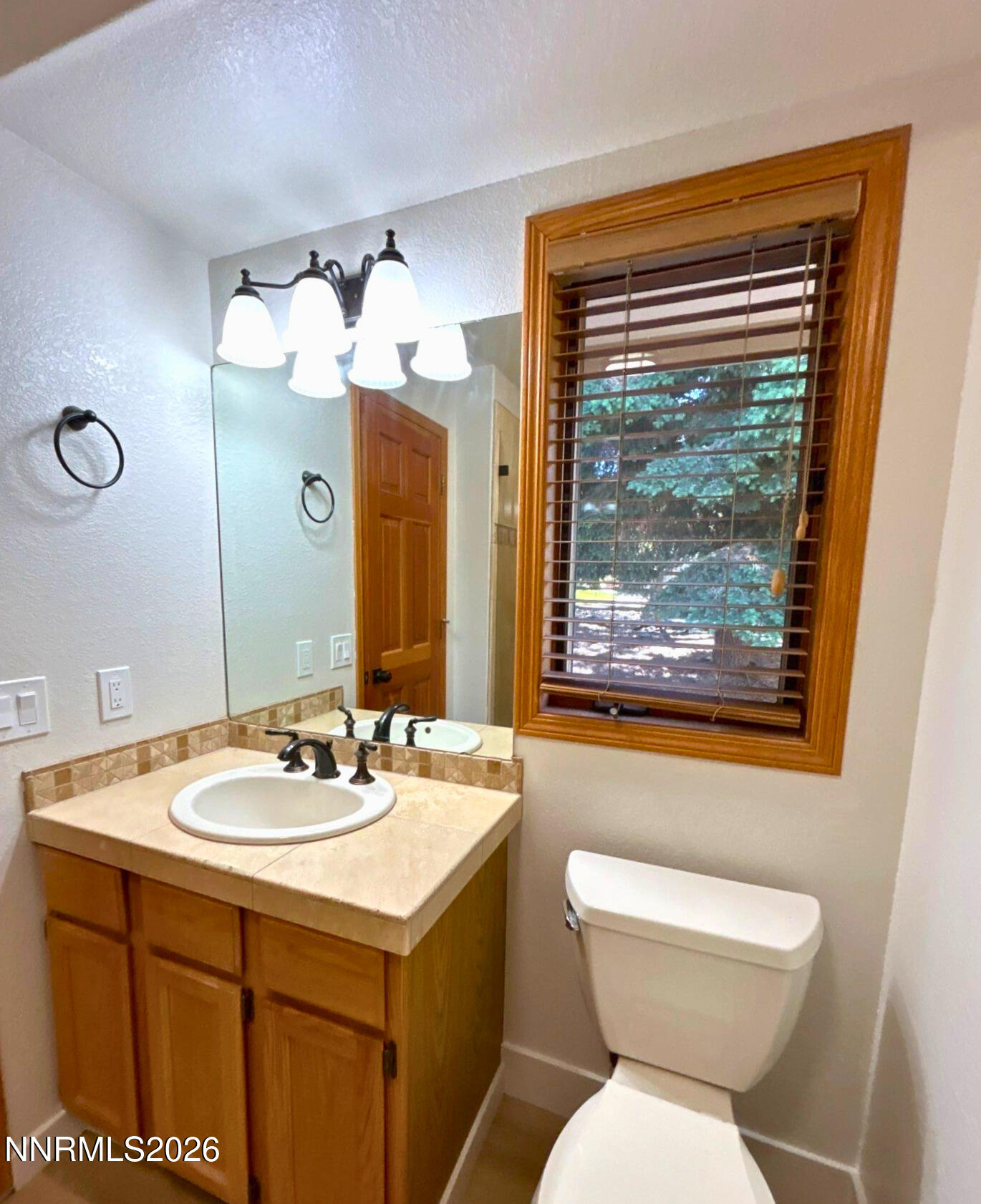 13470 Fieldcreek Lane Reno, NV 89511 - Photo 16 of 25 093b04ce-ef70-4890-972f-e5933b14dd18
