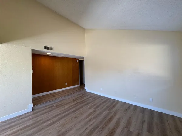$1,900 | 813 South Casitas Drive, Unit C, Tempe, AZ 85288