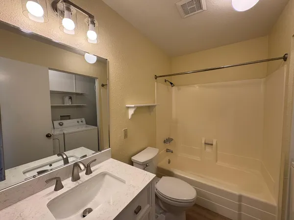 $1,900 | 813 South Casitas Drive, Unit C, Tempe, AZ 85288