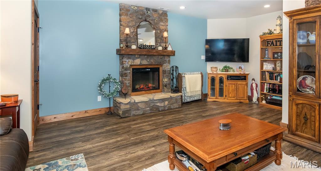 1016 Frisco Hollows Road Imperial, MO 63052 - Photo 27 of 44