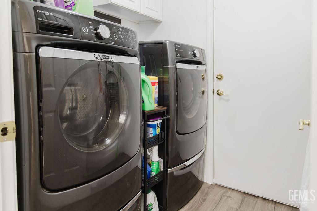 Undisclosed Address Bakersfield, CA 93308 - Photo 19 of 45 a close up view of a washer and dryer