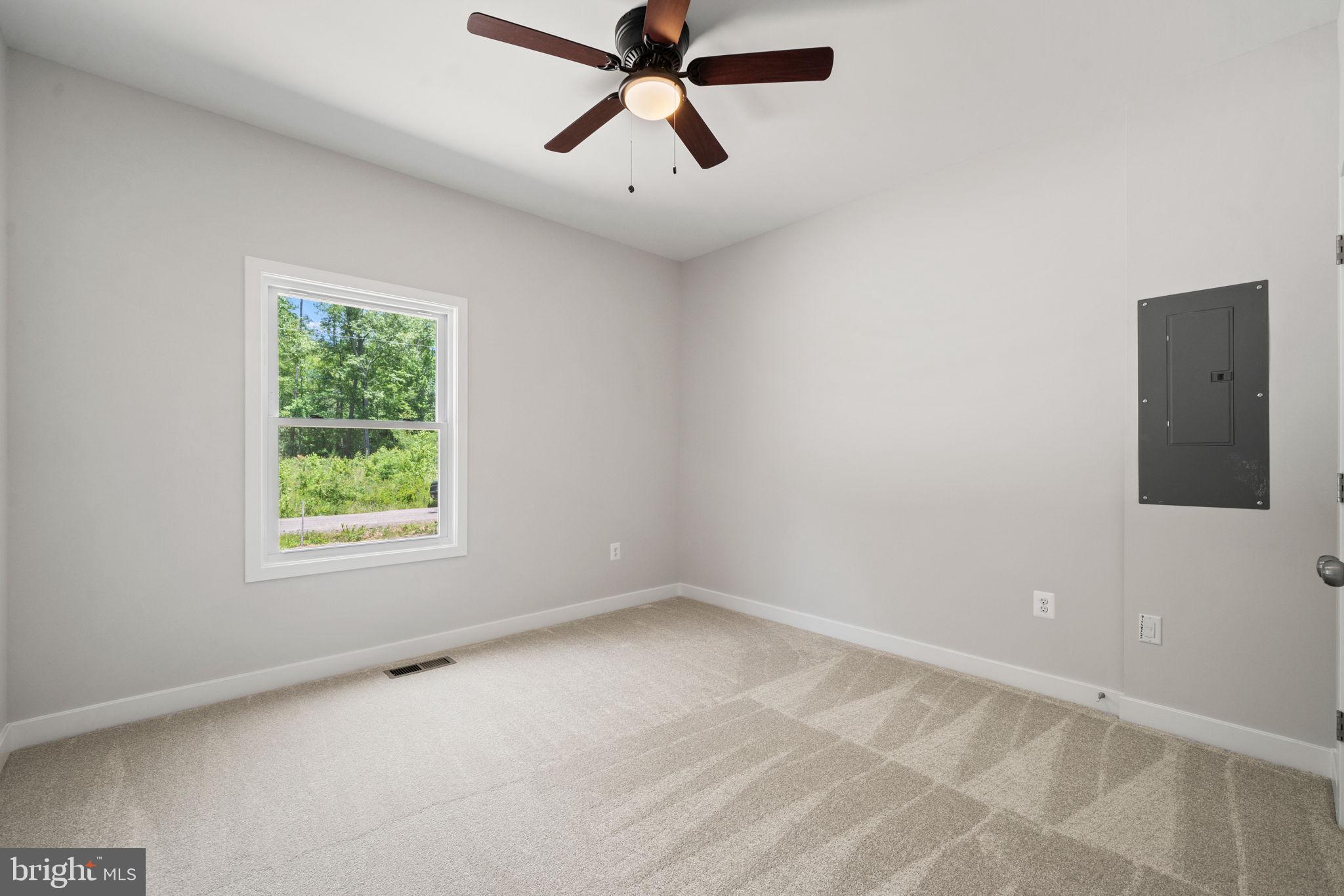 38 Meadow View Lane Colonial Beach, VA 22443 - Photo 13 of 49