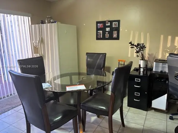 $3,000 | 10320 Southwest 154th Cir Court, Unit 8, Miami, FL 33196