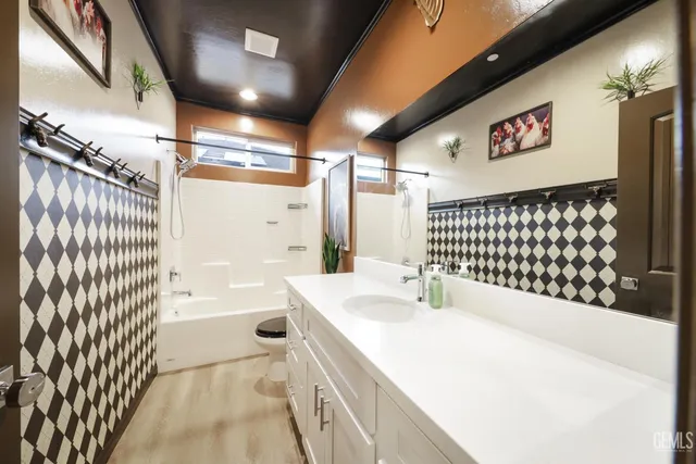 $490,000 | Undisclosed Address, Bakersfield, CA 93314