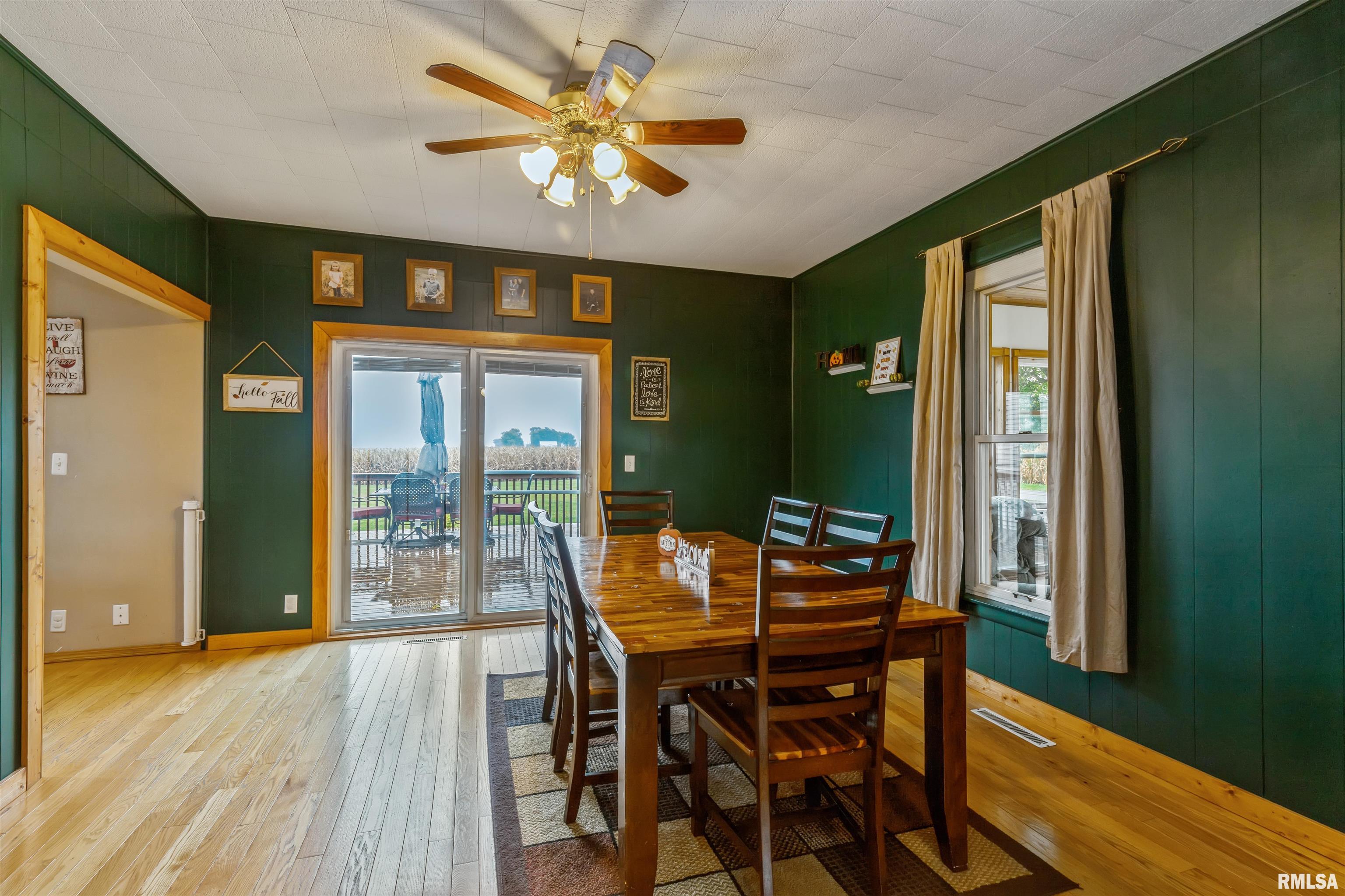 14020 Hillside Road Morrison, IL 61270 - Photo 12 of 28