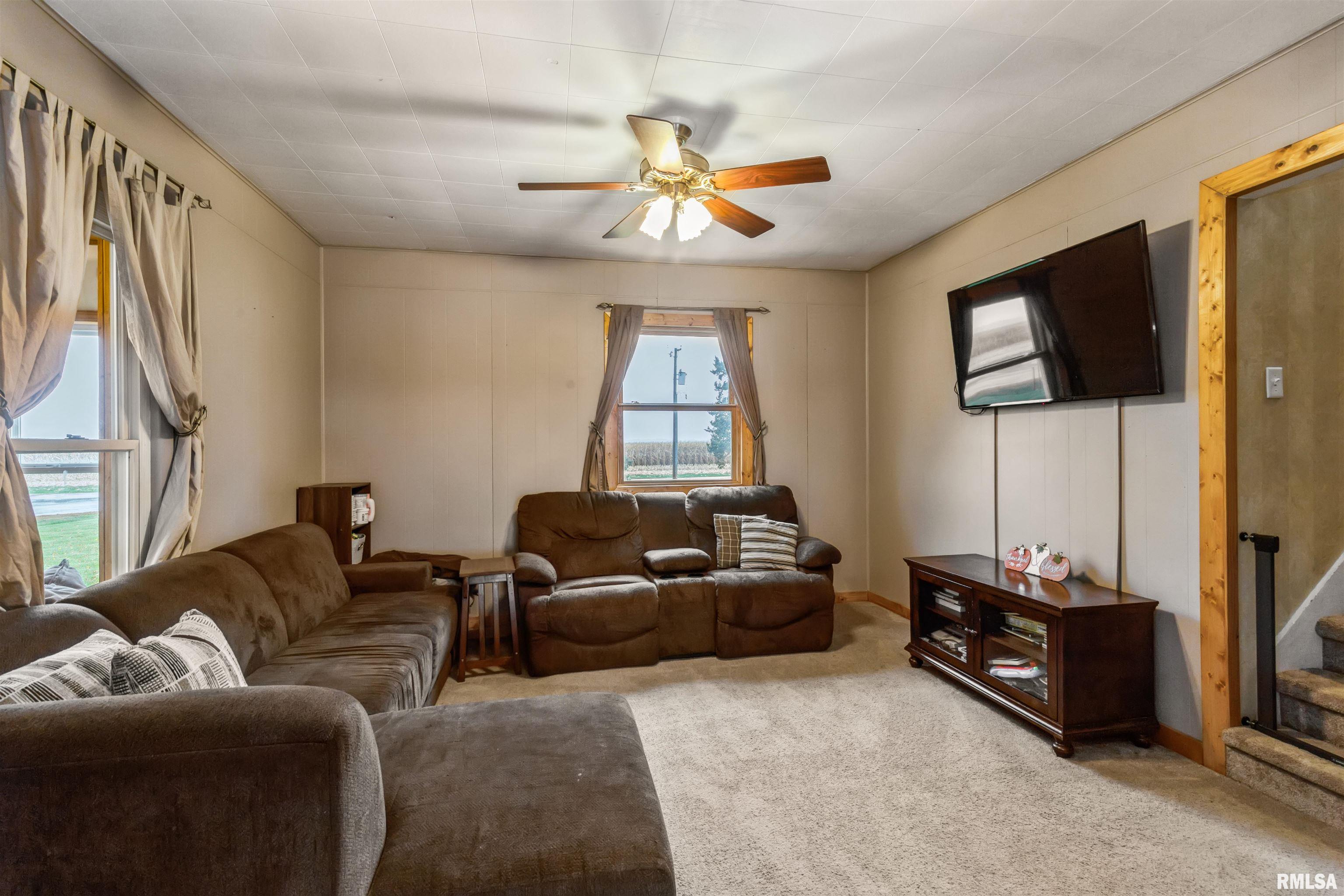 14020 Hillside Road Morrison, IL 61270 - Photo 14 of 28