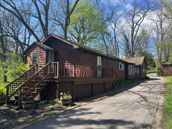 $2,400 | 31 North 6n403 Il Route, Unit BACK, St. Charles, IL 60174