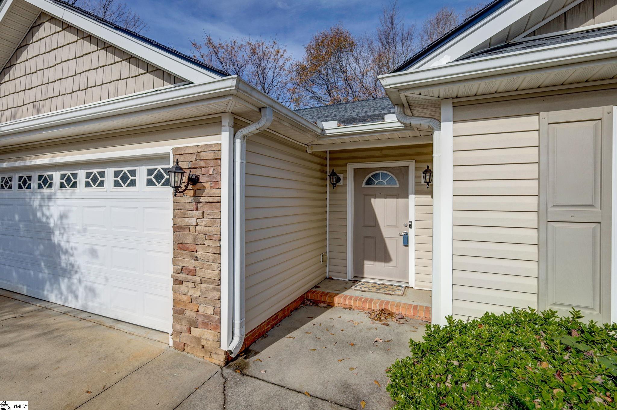 5 Tigris Way Greenville, SC 29607 - Photo 4 of 34 Gallery Image 4