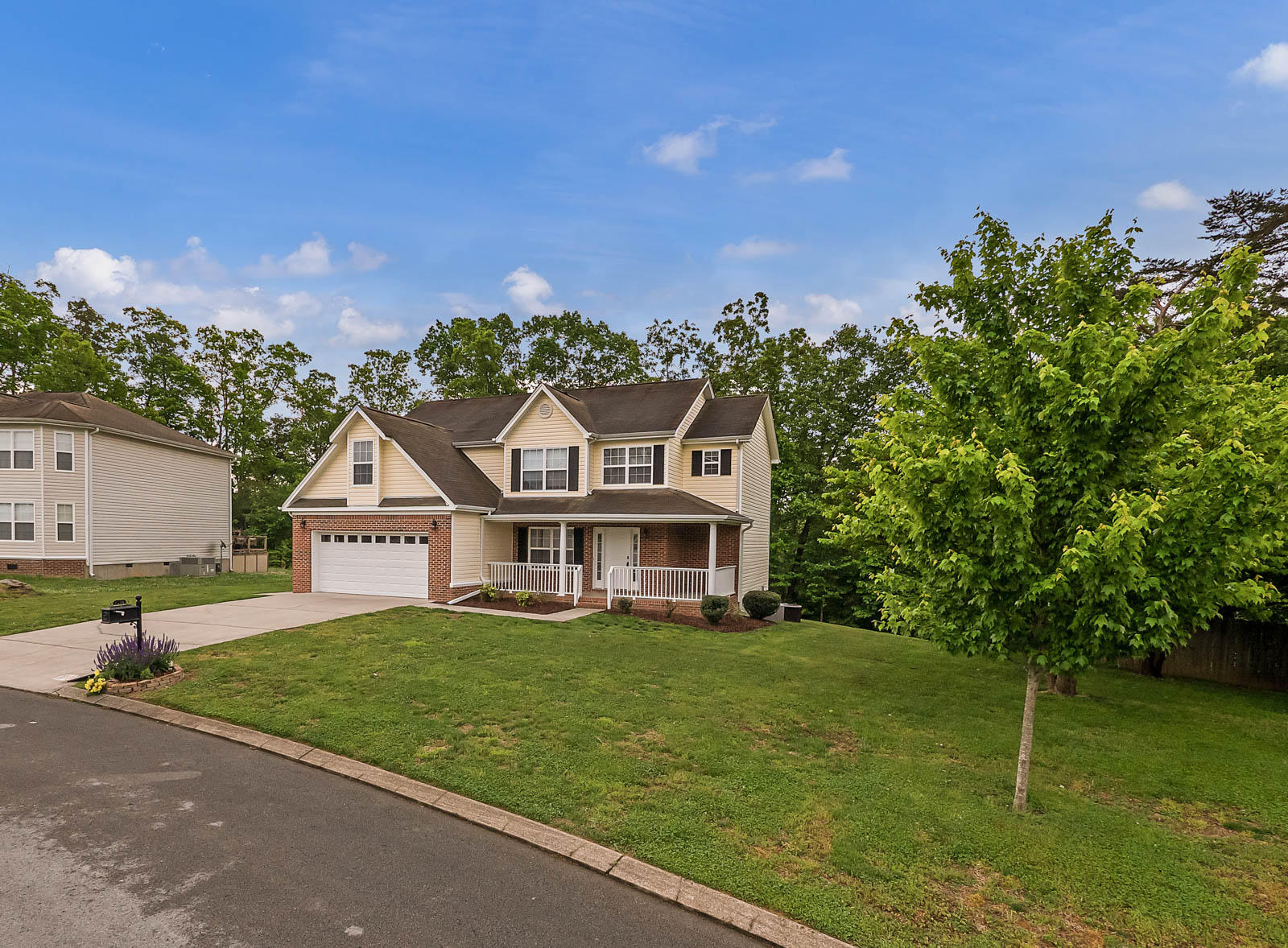 6214 Rim Ridge Court Harrison, TN 37341 - Photo 3 of 32 6214_RimRidgeCt