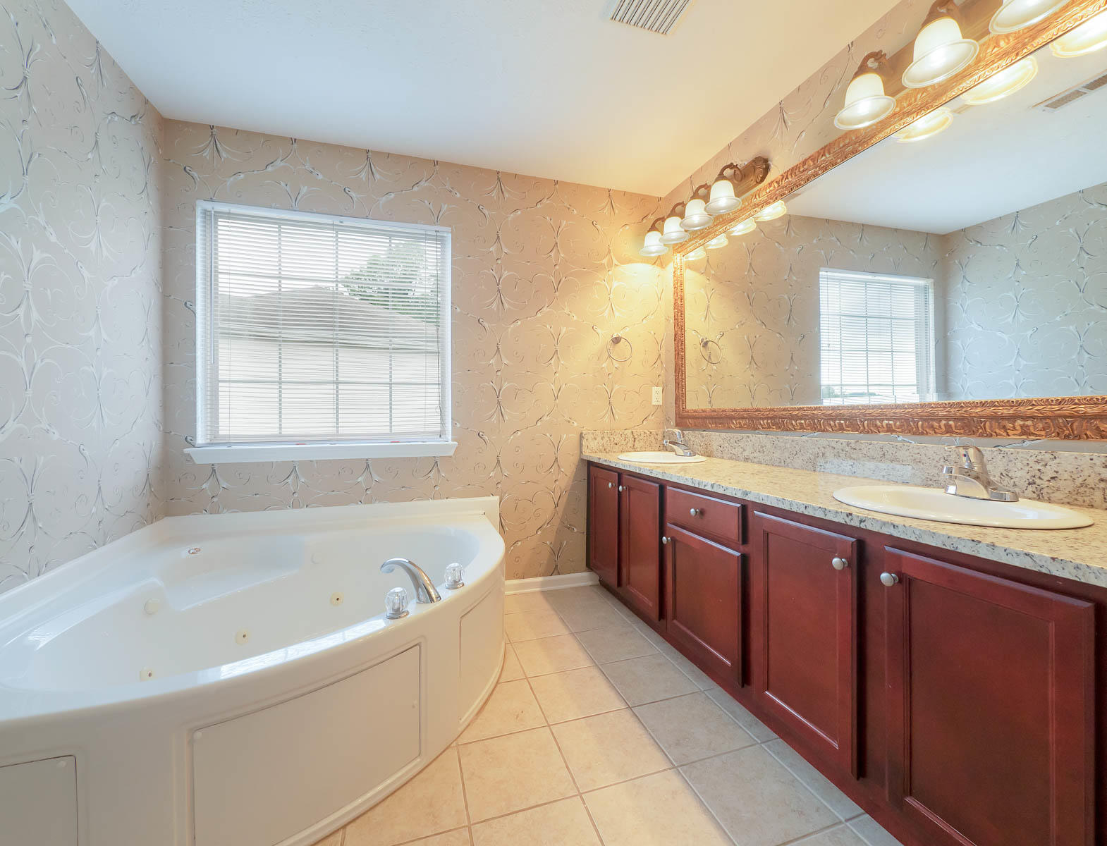 6214 Rim Ridge Court Harrison, TN 37341 - Photo 6 of 32 6214_RimRidgeCt-6
