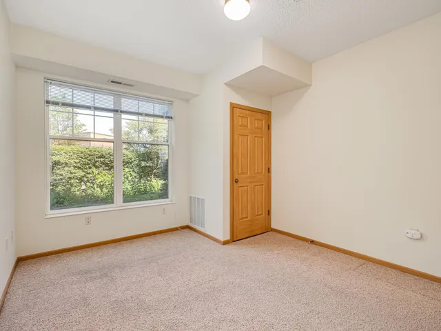 $379,000 | 1900 Rush Lake Trail, Unit 110, New Brighton, MN 55112