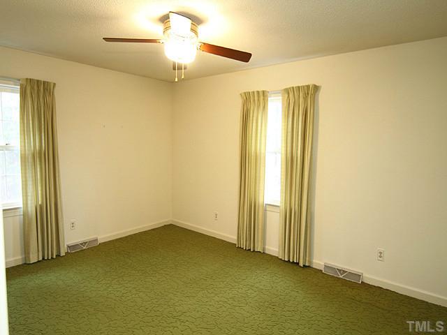8432 Bells Lake Road Apex, NC 27539 - Photo 9 of 13 Gallery Image 9