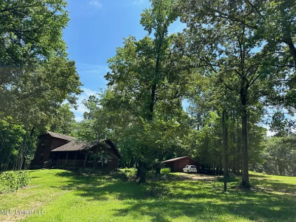 $219,500 | 218 Traceway Drive, Natchez, MS 39120